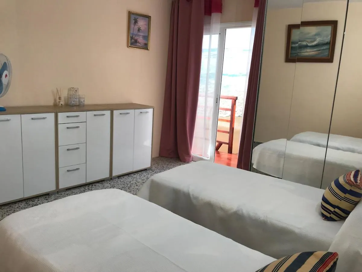 Casa vacanze House In Puerto Santiago, To The Beach 100 Meters !!! Villa Puerto de Santiago